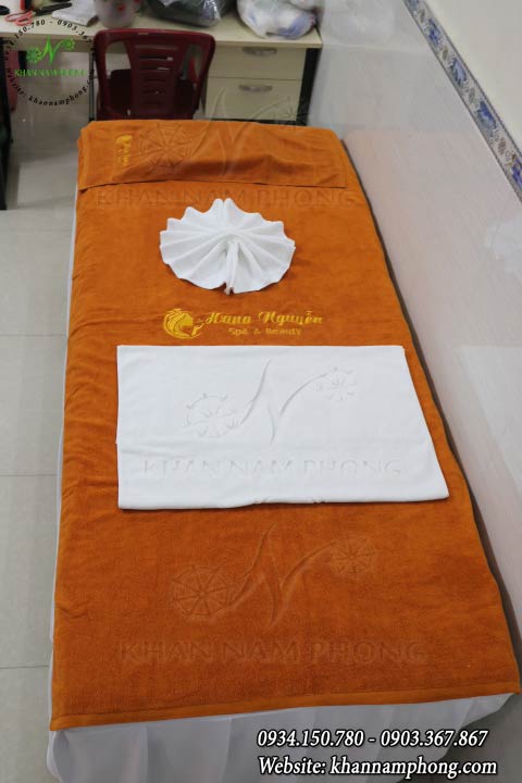 Mẫu khăn trải giường Hana Nguyễn - Da Bò (Cotton)