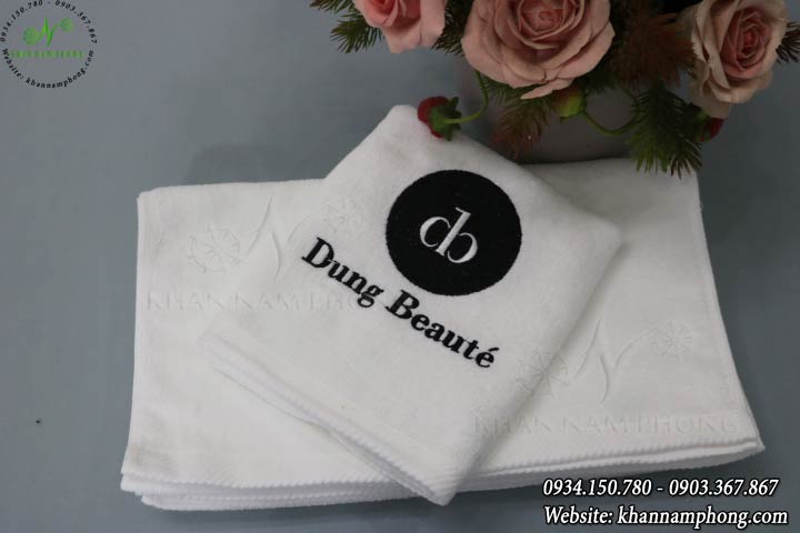 Mẫu khăn lau tay Dung Beaute (Trắng - Cotton)