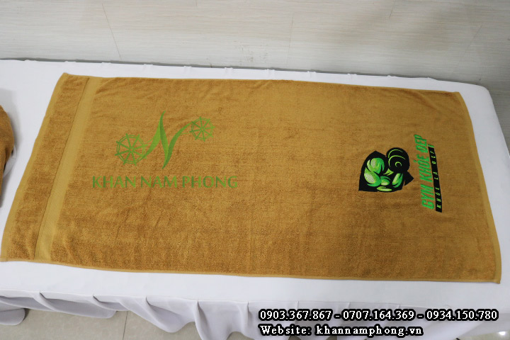 Mẫu khăn tắm Gym Khỏe Đẹp (Nâu Nhạt Thêu Logo)