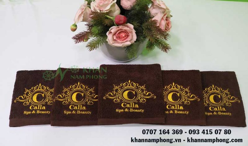 khăn spa của Calla chất liệu cotton màu nâu socola