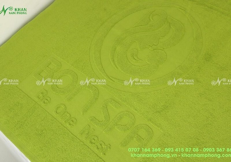 Khăn Tắm Khách Sạn 70x140cm Dập Nổi Logo 100% Bông Cotton Sắc Nét