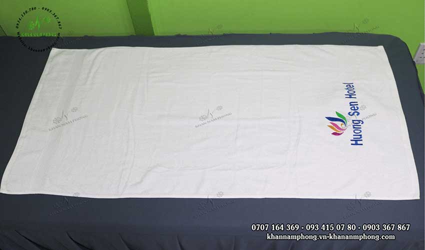 khăn bông cotton trắng khách sạn Hương Sen Hotel