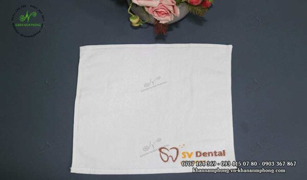 khăn của SV dental màu trắng chất liệu cotton