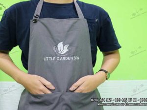 tạp dề spa màu xám chất liệu cotton của Little Garden