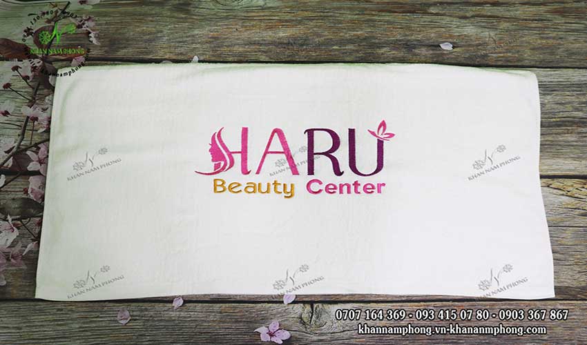 Mẫu khăn body HARU Beauty Center (Trắng - Cotton)