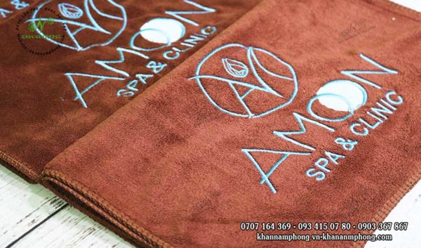 Khăn quấn tóc của Amoon Spa&clinic màu nâu socola chất liệu Microfiber