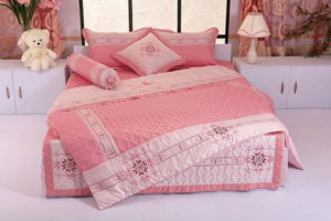Mẫu drap giường tân hôn cực kì đẹp và lãng mạn