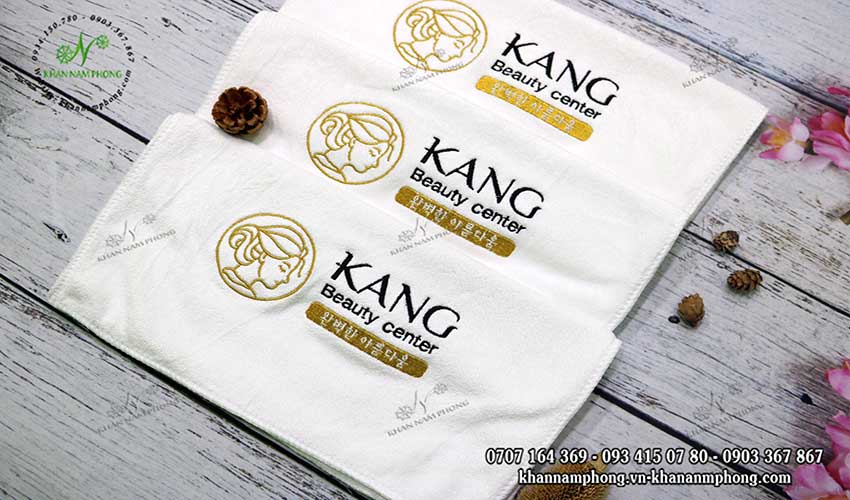 Mẫu khăn quấn tóc Kang Beauty Center (Trắng - Microfiber)