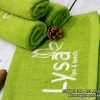 Khăn mặt của Lysa Spa & Beauty màu xanh cốm, chất liệu cotton