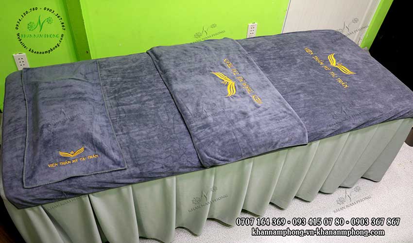 Mẫu khăn trải giường Viện Thẩm Mỹ Tài Trần ( Xám - Microfiber)