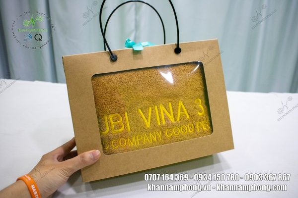 Khăn quà tặng UBI VINA màu nâu vàng
