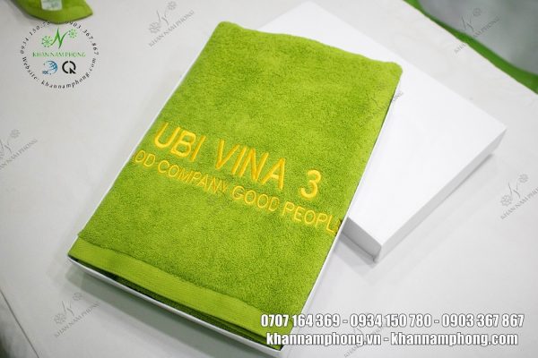 Khăn quà tặng UBI VINA màu xanh