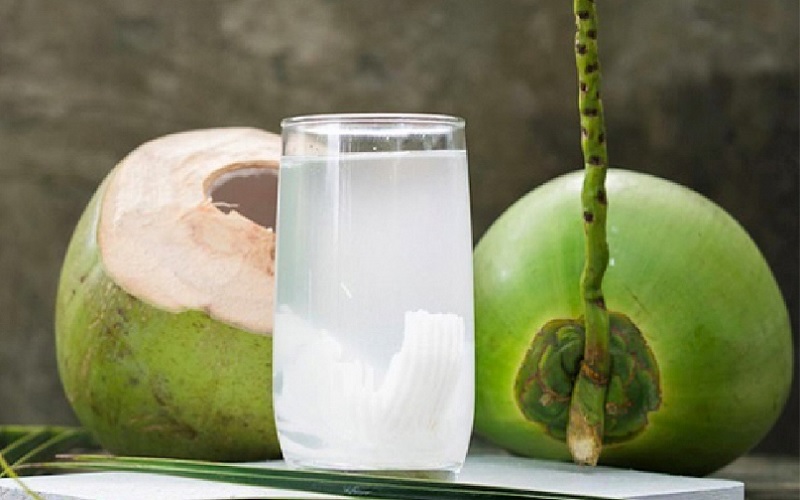 Nước dừa - Nước uống cần thiết cho quá trình tập gym