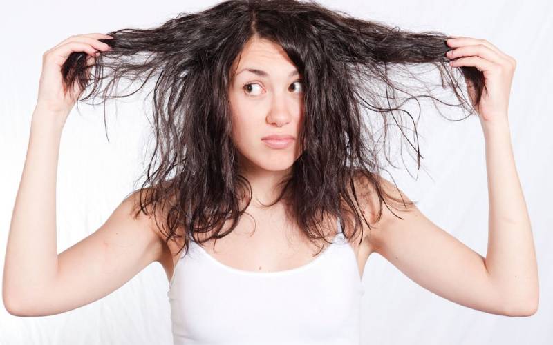 Điểm danh 8 lý do khiến tóc nhanh bết và ngứa Khắc phục thế nào