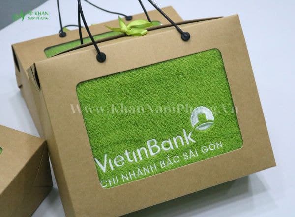 Hộp Khăn tắm quà tặng thêu logo trắng ViettinBank