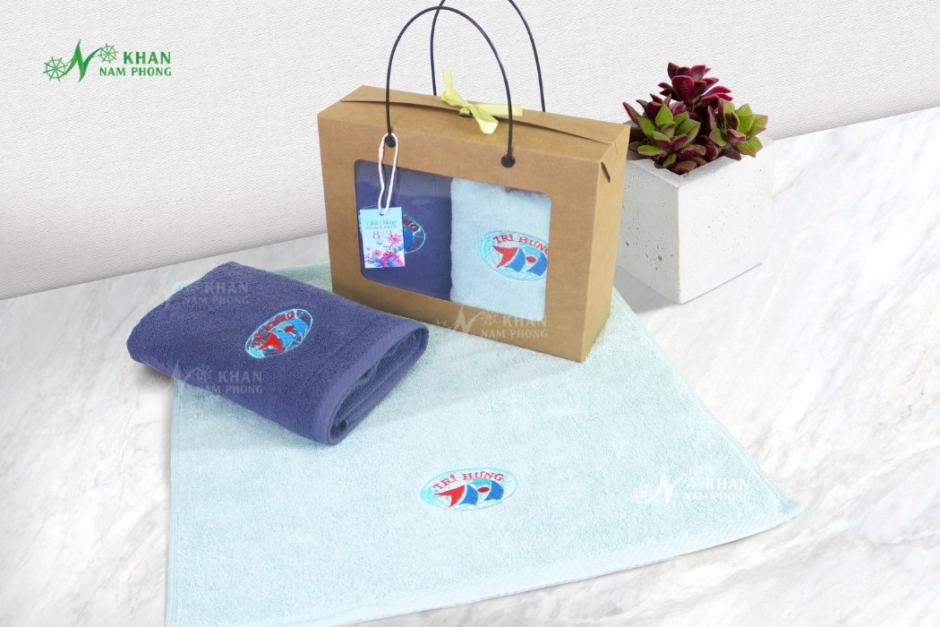 Set 2 khăn mặt quà tặng 100% cotton ngày 20/10 cho công nhân, nhân viên uy tín, thêu logo theo yêu cầu