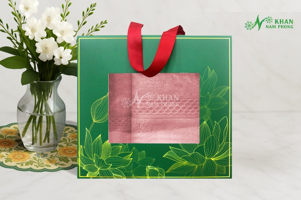 Set 2 khăn quà tặng VBamboo nhân dịp 20/10 cho công nhân nhân viên