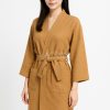 Áo Choàng Tắm Tổ Ong Cotton Màu Da Bò Kiểu Dáng Kimono