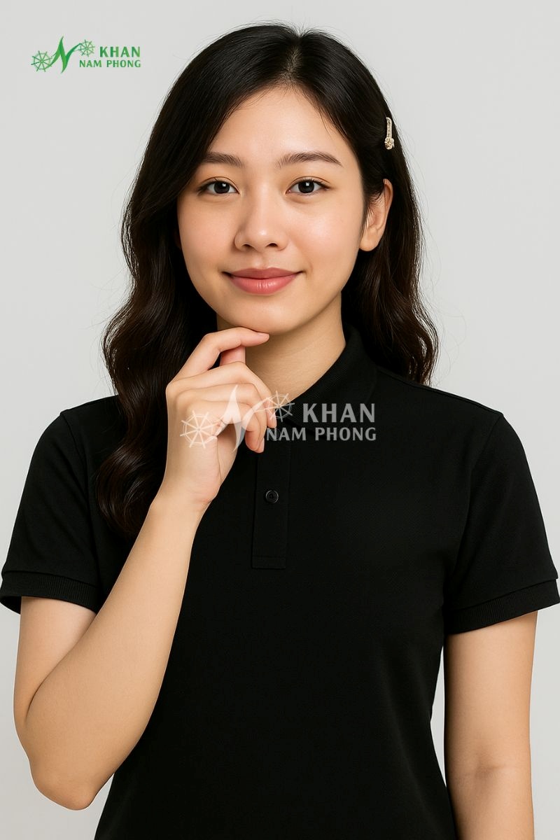 Áo polo đồng phục spa màu đen tại Gò Vấp