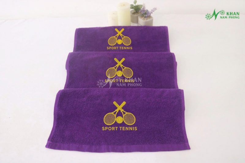 Khăn lau mồ hôi cầu lông 100% cotton màu tím đậm thêu logo 34x80cm