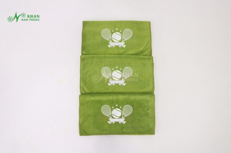 Khăn Lau Mồ Hôi Cầu Lông Microfiber Màu Xanh Cốm Thêu Logo
