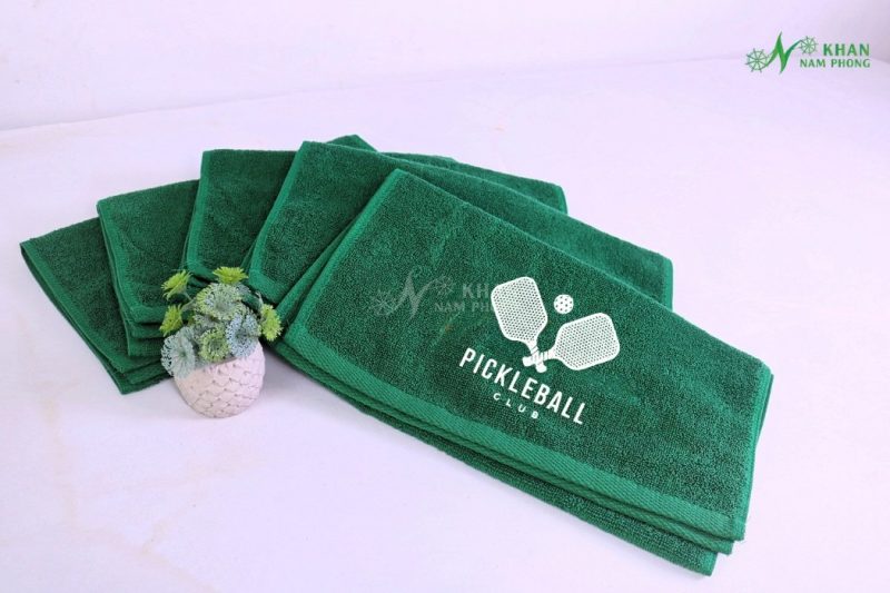Khăn Thể Thao Pickleball Cotton Xanh Lá 34x80cm Thêu Logo Vợt Bóng Trắng