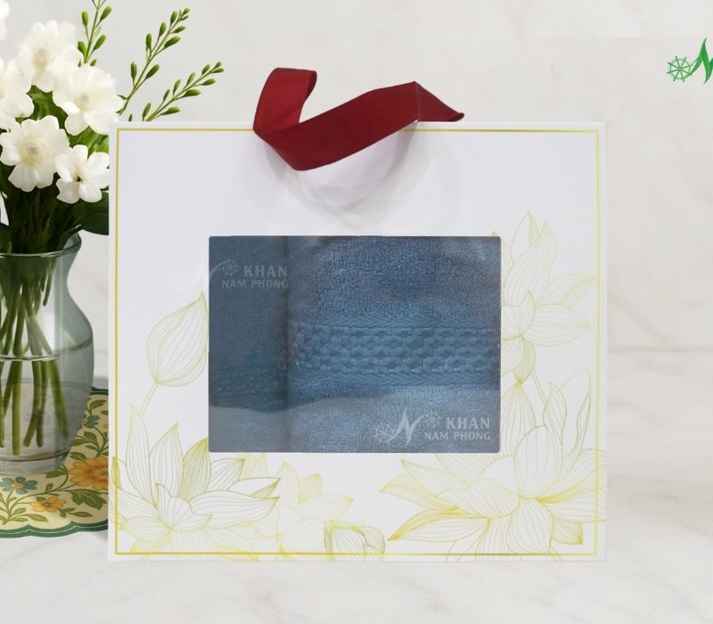 Combo 2 Khăn Quà Tặng VBamboo 28x50cm & 50x100cm Màu Xanh Bụi Đóng Gói Hộp Kéo Trắng