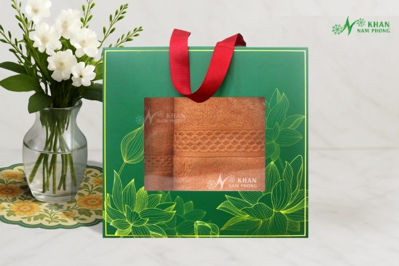 Set 2 Khăn Quà Tặng VBamboo 28x50cm & 50x100cm Màu Cam Đóng Hộp Kéo Xanh Lá