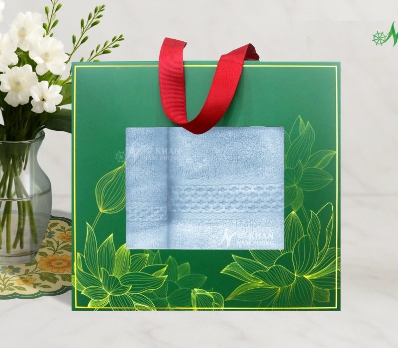 Set 2 Khăn Quà Tặng VBamboo 28x50cm & 50x100cm Màu Xanh Da Trời Đóng Hộp Kéo Xanh Lá