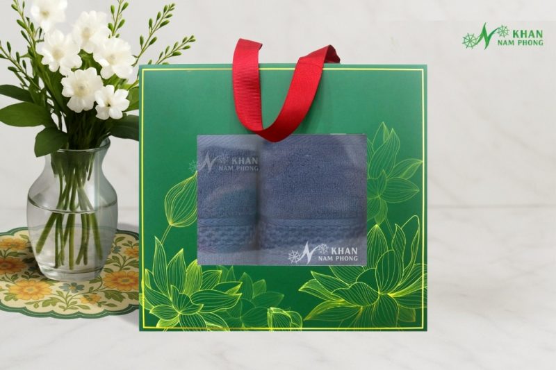 Set 2 Khăn Quà Tặng VBamboo 28x50cm & 50x100cm Màu Xanh Navy Đóng Hộp Kéo Xanh Lá