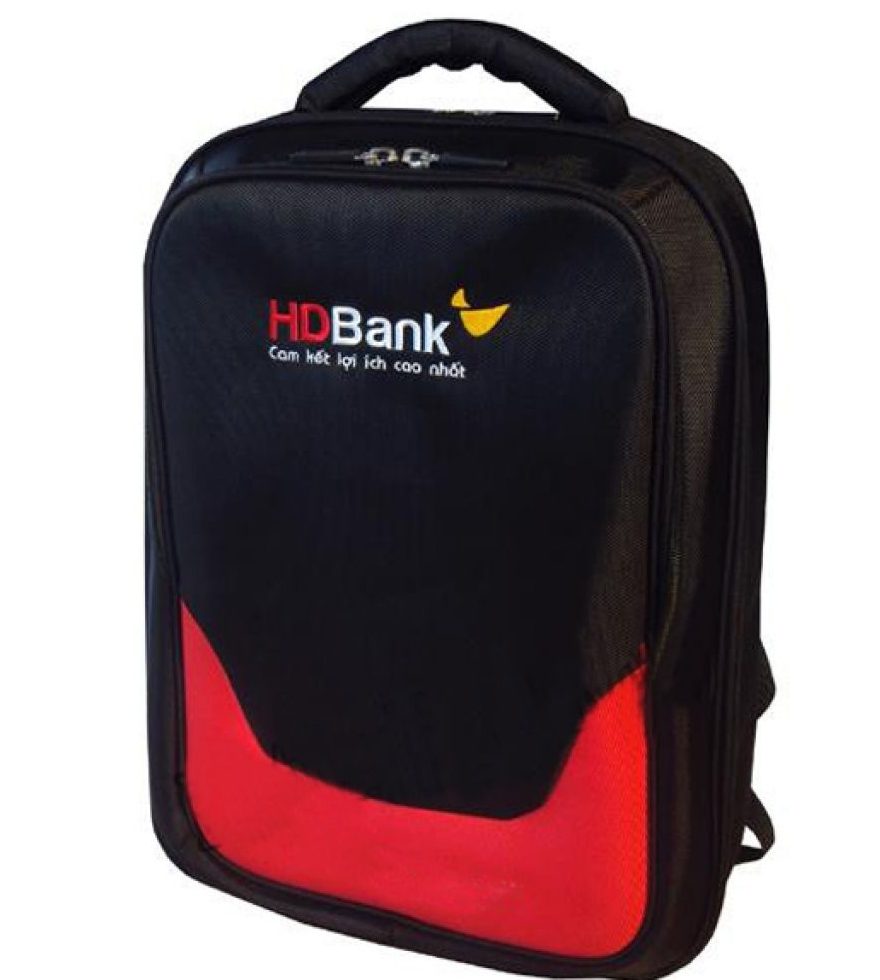 Món quà thiết thực balo in logo trường học