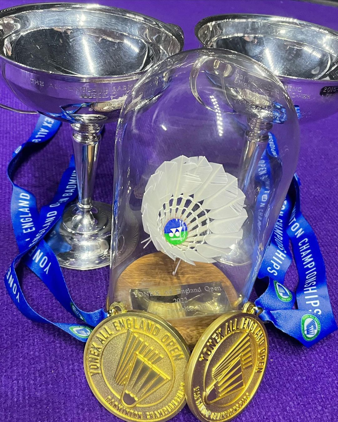 Gợi Ý 10+ Quà Tặng Cầu Lông Ý Nghĩa Cho Người Thích Chơi Thể Thao Cúp vinh danh quà tặng kỉ niệm ý nghĩa