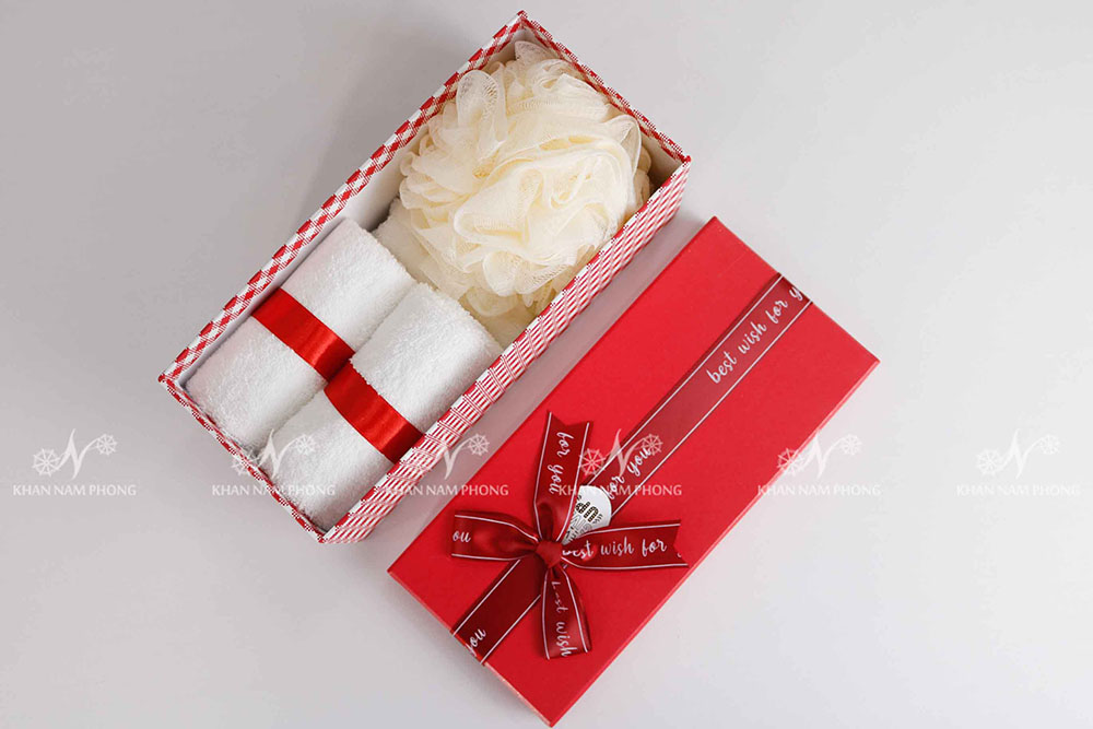 Combo khăn & bông tắm lựa chọn lý tưởng cho quà tặng khuyến mãi du lịch.