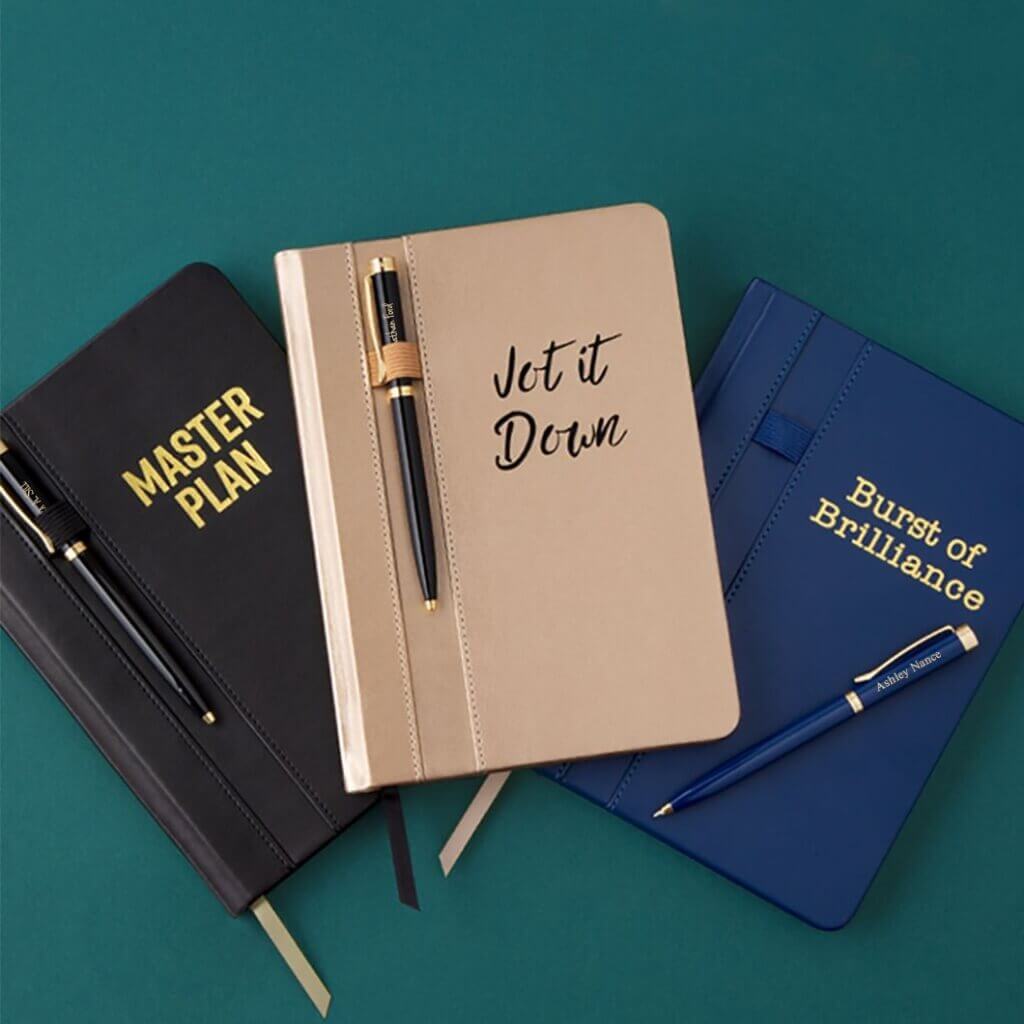 Tặng Quà Gì Cho Khách Hàng Cuối Năm Ý Nghĩa Và Tinh Tế? Sổ tay làm quà tặng cho khách hàng dịp cuối năm