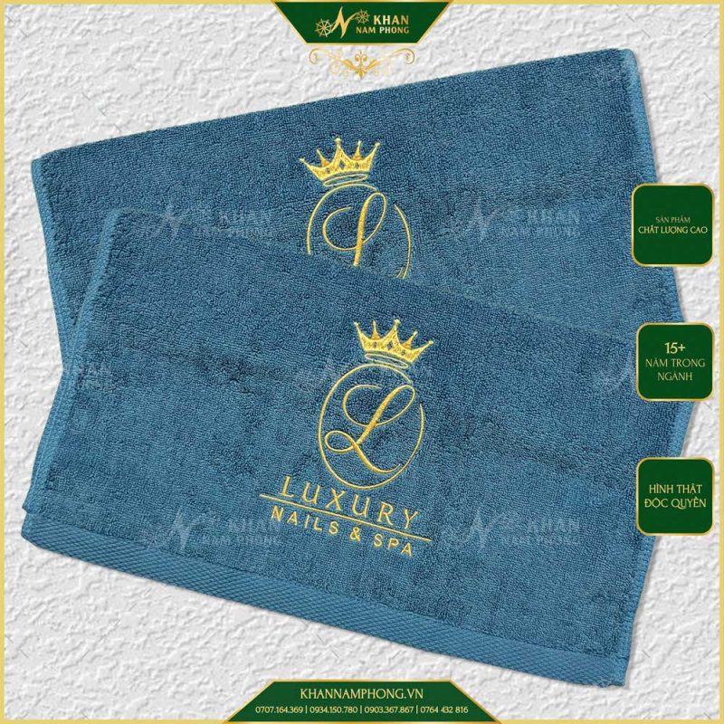 Khăn Manicure 40X60cm Màu Xanh Vintage Và Vàng Bò Cotton Thêu Logo Luxury Nail & Spa