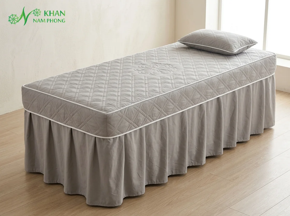 Ga Trải Giường Spa Màu Xám Trà Sữa Cotton Chần Bông Kèm Gối Ga Trải Giường Spa Màu Xám Trà Sữa Cotton Chần Bông Kèm Gối chụp studio thực tế