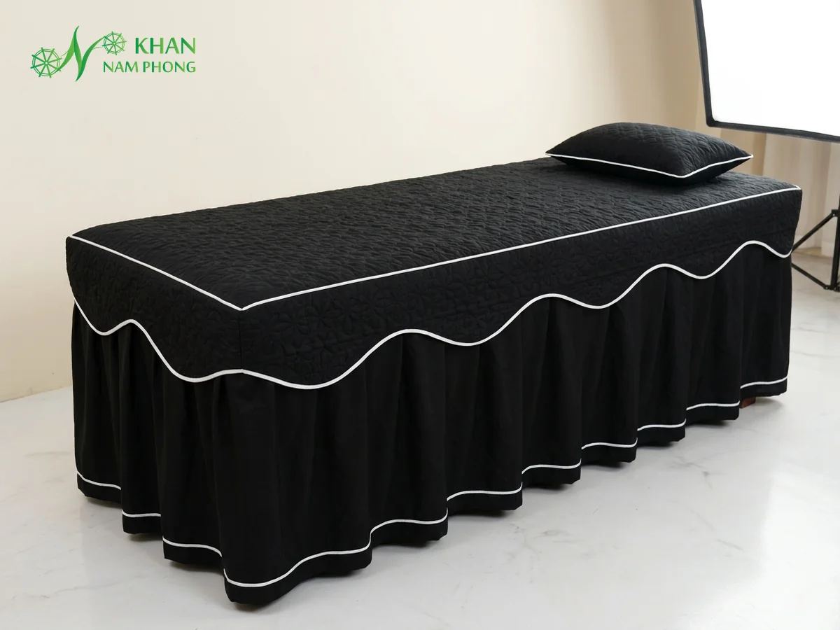 Ga Trải Giường Spa Kate Chần Bông Hàn Quốc Cotton Màu Đen Kèm Gối Khăn Nam Phong Ga trải giường spa Kate chần bông màu đen viền lé trắng cao cấp kèm vỏ gối