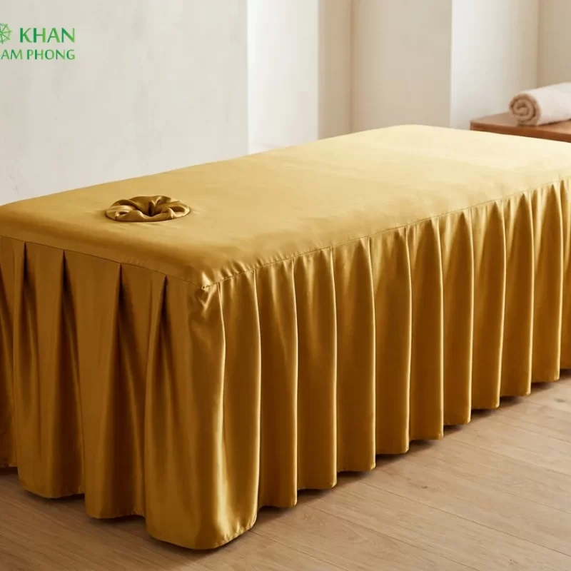 Ga Trải Giường Spa Lụa Phi Bóng Màu Vàng Đồng có lỗ thở và váy xếp ly chụp thực tế