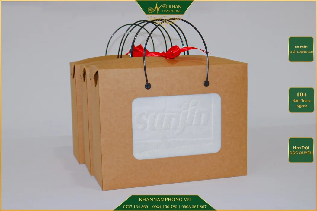 Khăn tắm cotton dệt logo chìm theo yêu cầu, mức gia công quà tặng đối tác từ 200 kí mỗi màu