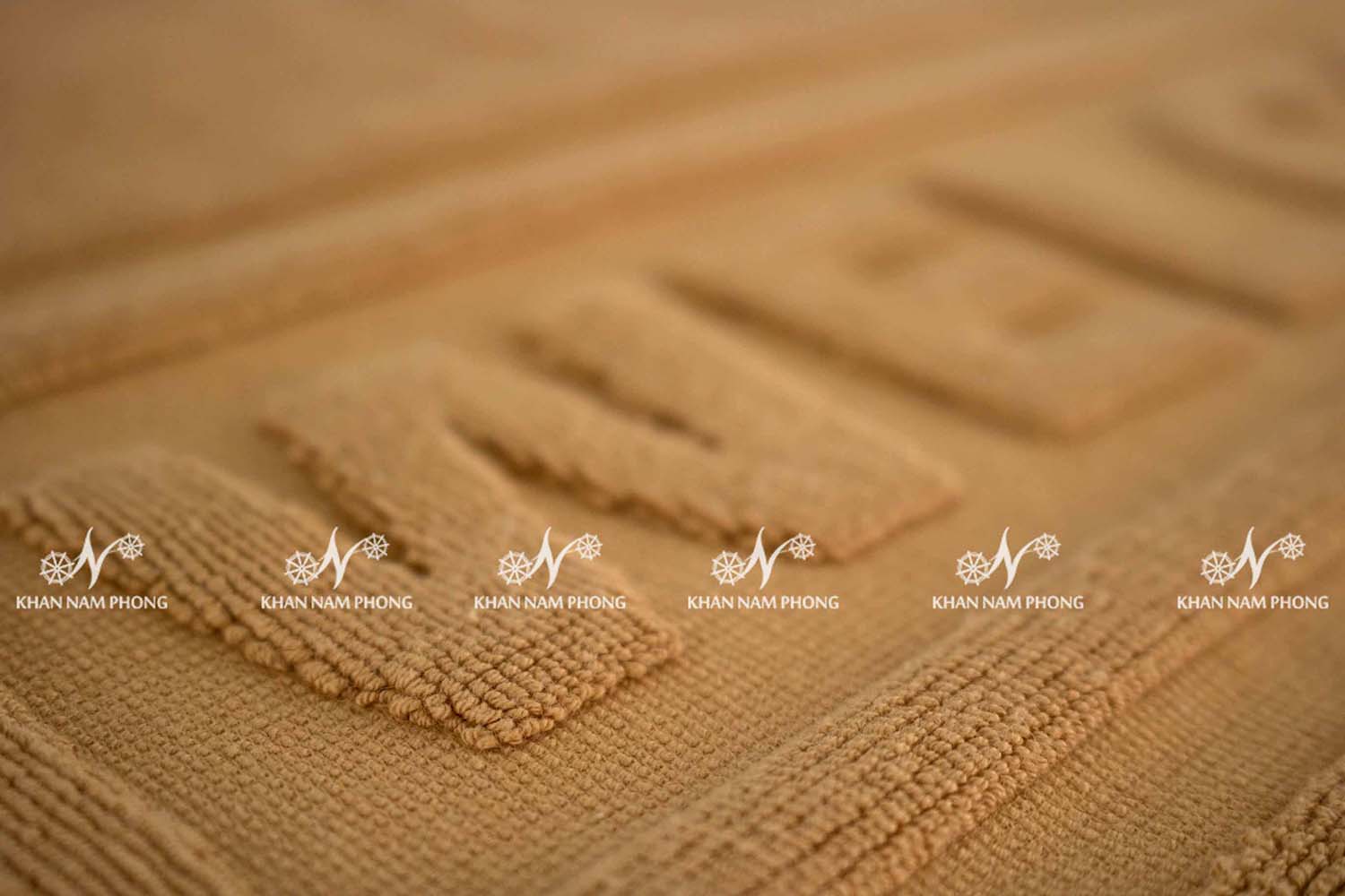 KKS- Thảm Chân Khách Sạn Màu Da Bò 45x75cm, 320gr, Có Logo (Loại A)