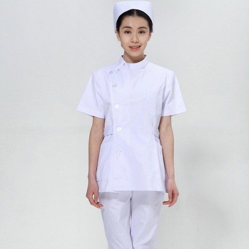 Đồng Phục Y Tá Điều Dưỡng ở Bệnh Viện