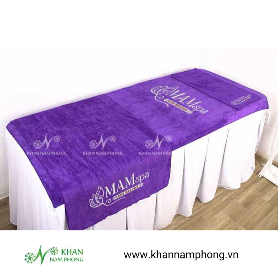 Khăn trải giường spa màu tím thêu logo đẹp