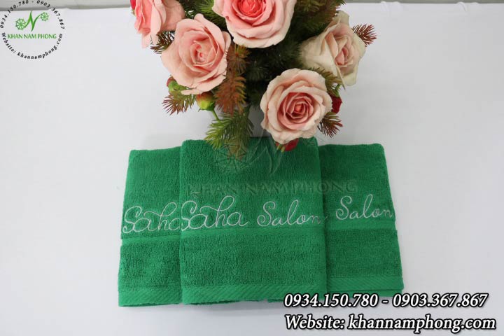 Khăn Lau Tay Spa 100% Cotton Thêu Logo Saha Salon 34*34 Cm Màu Xanh Đậm Khăn Lau Tay Spa 100% Cotton Thêu Logo Saha Salon 34*34 cm Màu Xanh Đậm