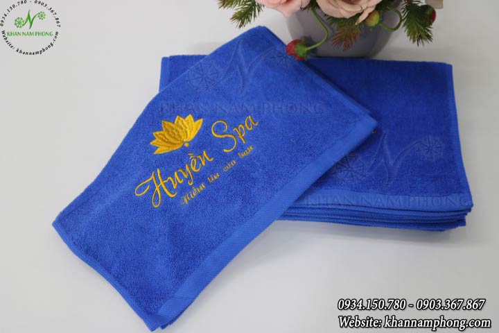 Khăn Spa, Khăn Lau Tay Spa 100% Cotton Thêu Logo Màu Xanh Dương Kt 34X34Cm, 34X80Cm Khăn Spa, Khăn Lau Tay Spa 100% Cotton Thêu Logo Màu Xanh Dương KT 34x34cm, 34x80cm