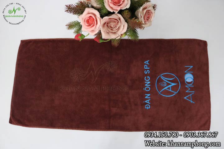 Khăn Quấn Đầu Spa Microfiber Màu Nâu Socola Thêu Logo - Kt 35X75Cm Khăn Quấn Đầu Spa Microfiber Màu Nâu Socola Thêu Logo - KT 35x75cm