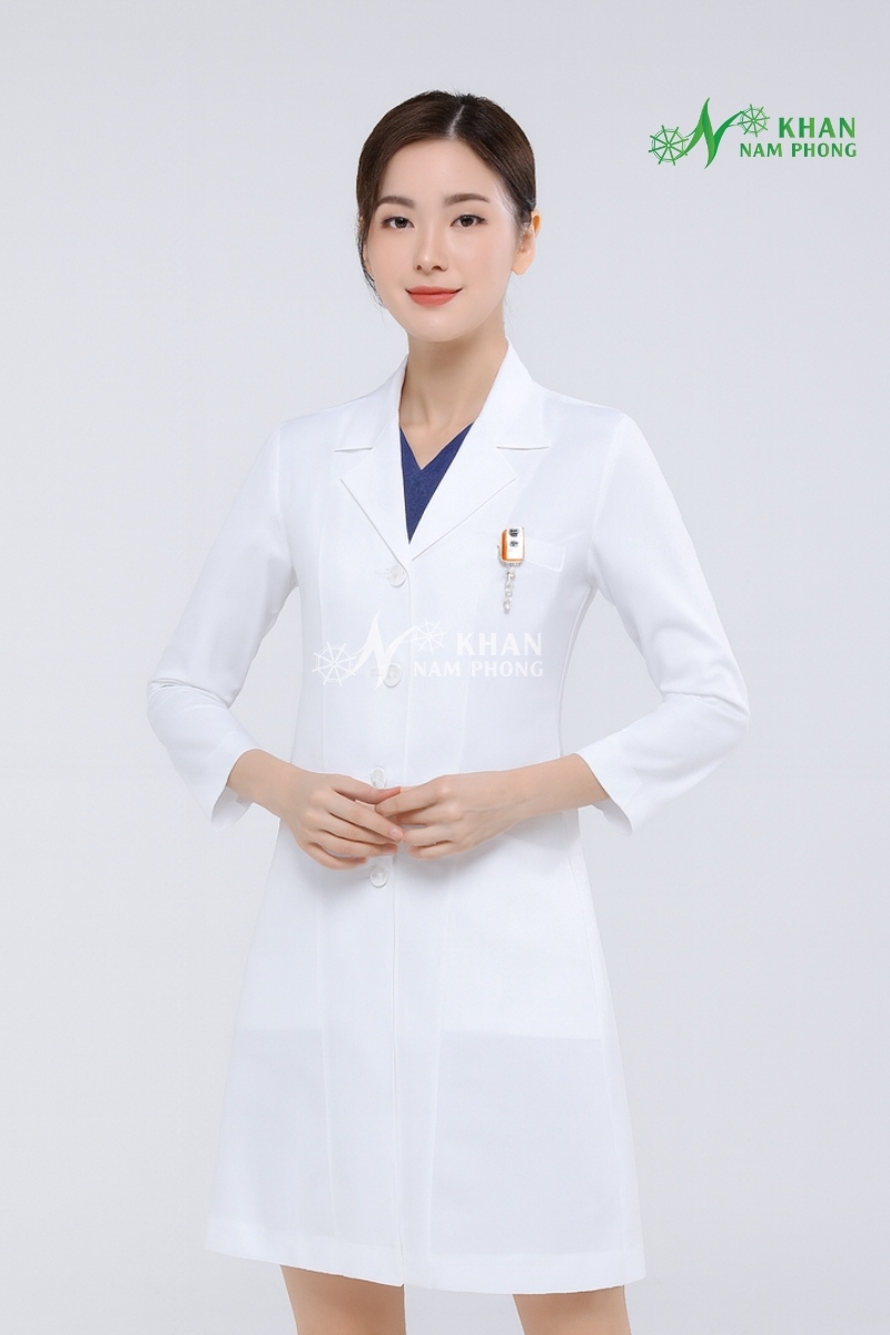 Áo Blouse Cổ Tim Cao Cấp Màu Trắng Dành Cho Nữ Tại Spa Áo Blouse Cổ Tim Cao Cấp Màu Trắng Dành Cho Nữ Tại Spa