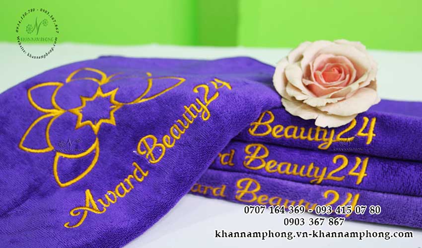 Bộ Khăn Trải Giường Spa Màu Tím Microfiber Thêu Logo Mẫu khăn trải giường Award Beauty 24 (Tím - Microfiber)