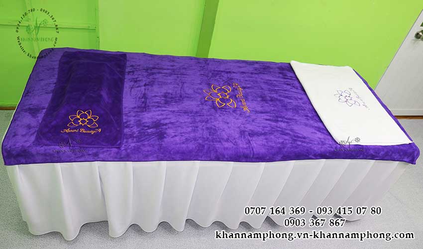 Bộ Khăn Trải Giường Spa Màu Tím Microfiber Thêu Logo Mẫu khăn trải giường Award Beauty 24 (Tím - Microfiber)