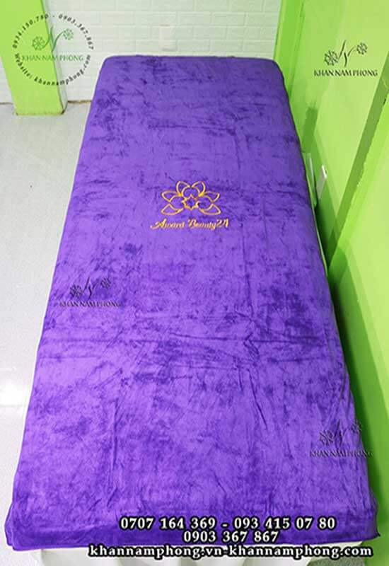Bộ Khăn Trải Giường Spa Màu Tím Microfiber Thêu Logo Mẫu khăn trải giường Award Beauty 24 (Tím - Microfiber)