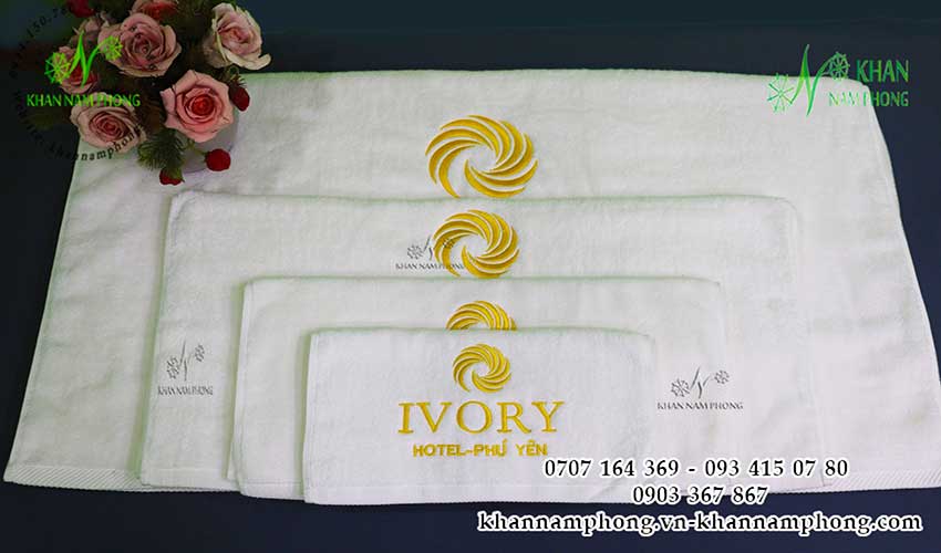Combo Khăn Tắm, Tay Mặt Khách Sạn 100% Cotton Cao Cấp Thêu Logo Màu Trắng Combo Khăn Tắm, Tay Mặt Khách Sạn 100% Cotton Cao Cấp Thêu Logo Màu Trắng